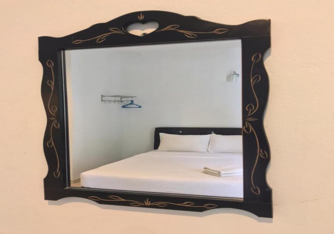 Alpha Motel Pantai Cenang  Esterno foto