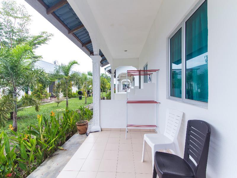 Alpha Motel Pantai Cenang  Esterno foto